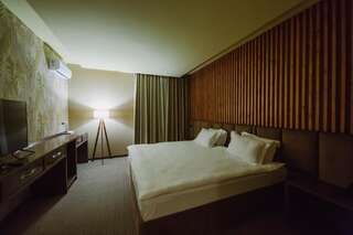 Отель Barkhat Тараз Улучшенный двухместный номер с 1 кроватью-9